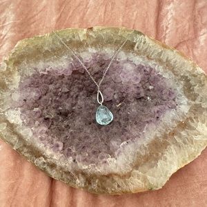 Swarovski silver neckless with blue crystal 8”